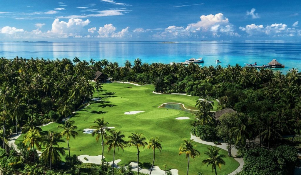 Golf in Paradise